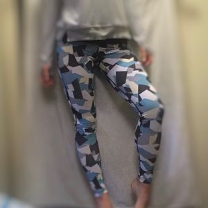 Printed *PURE BARRE* yoga pants